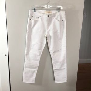 NWOT Gap Girlfriend Style White Jeans